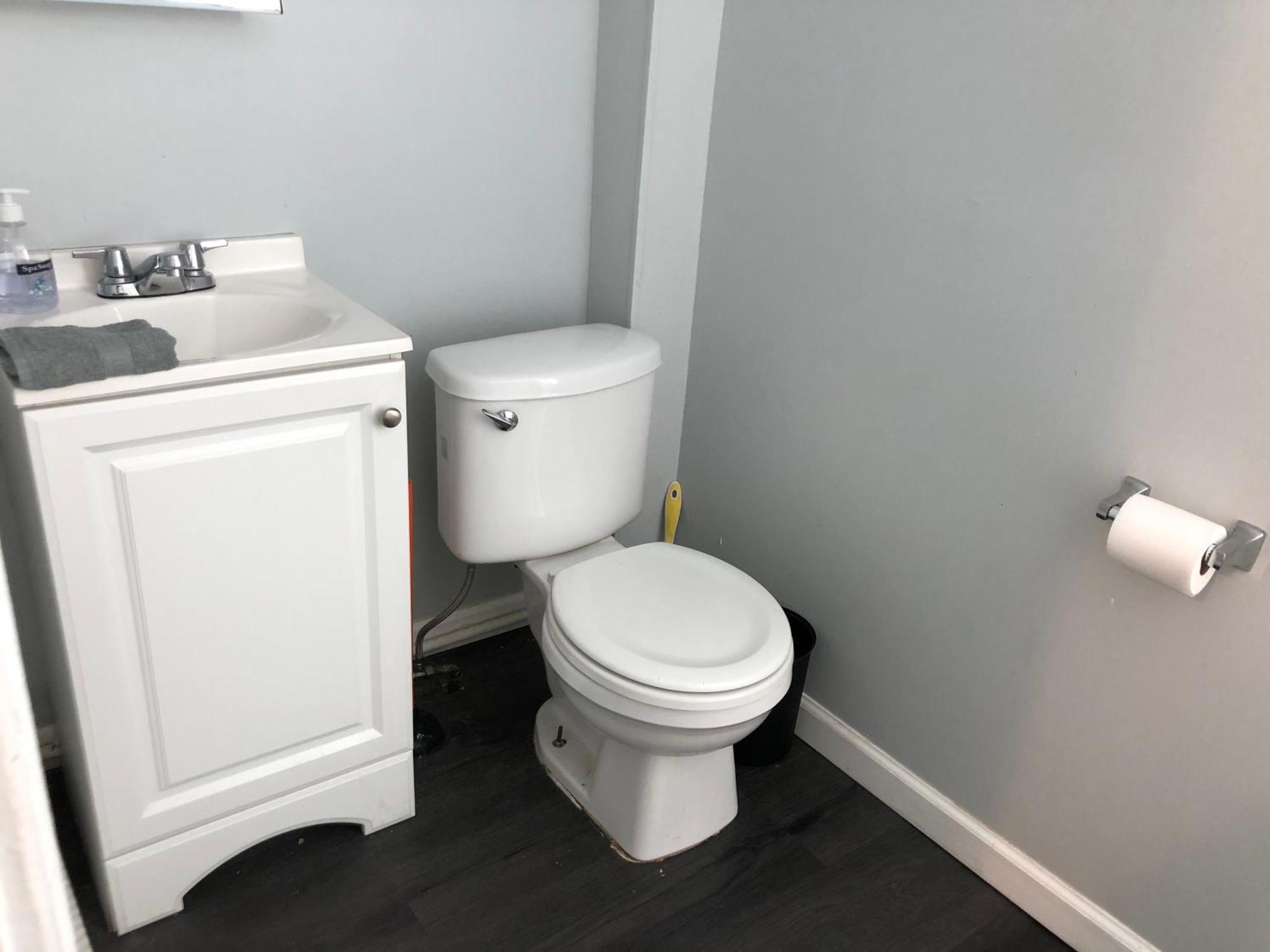Private 2-Bedroom With Free Parking And Direct Bus To Nyc Manhattan Only 2 Blocks Away Linden Kültér fotó