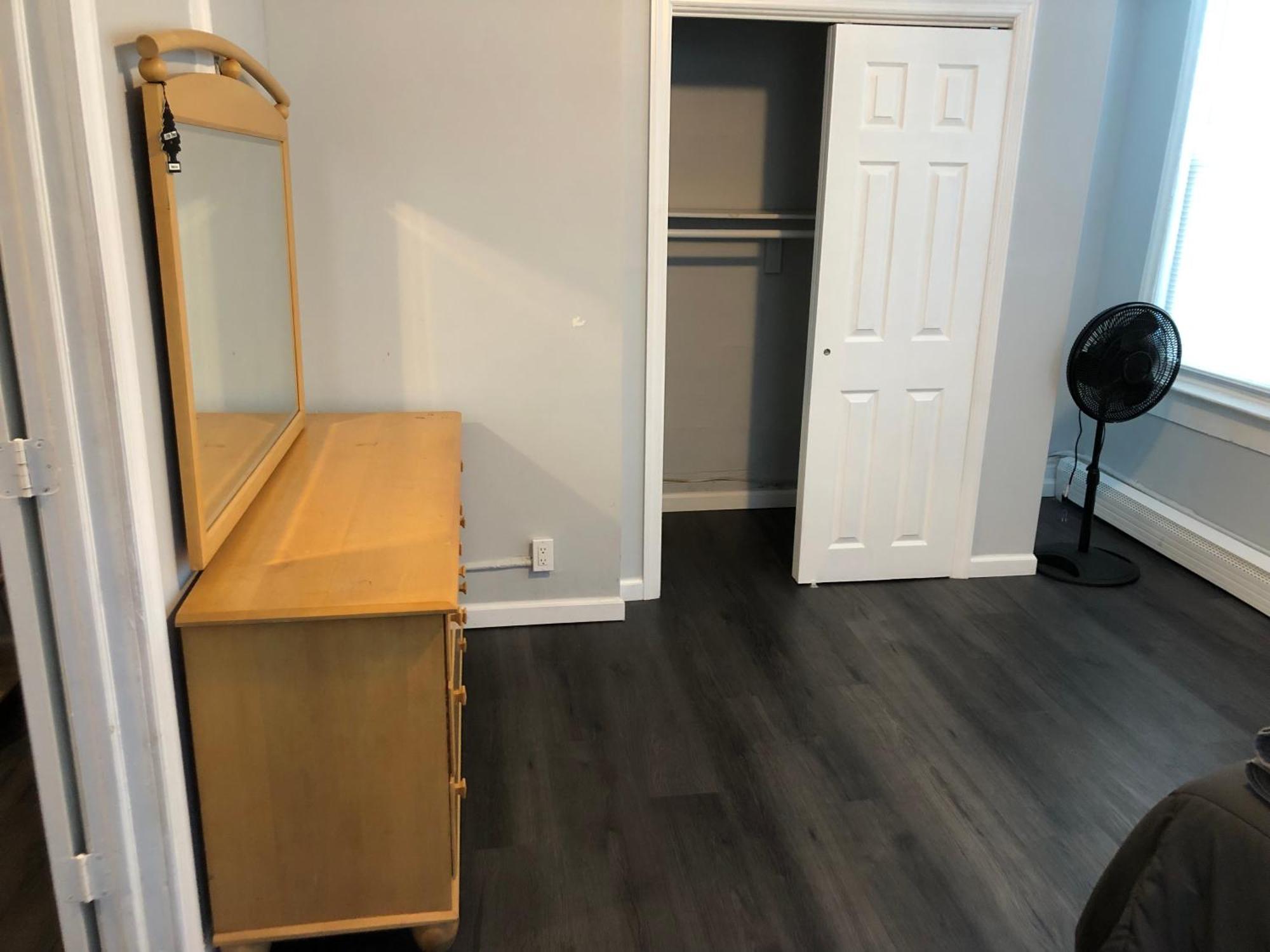 Private 2-Bedroom With Free Parking And Direct Bus To Nyc Manhattan Only 2 Blocks Away Linden Kültér fotó